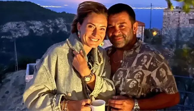 Ceyda Düvenci ve Bülent Şakrak'ın boşanma nedeni ortaya çıktı! Gönlünü oyuncuya kaptırmış