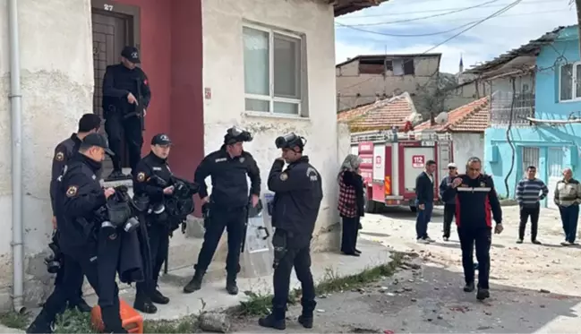 Burdur'da şizofreni hastası, 4 polisi hastanelik etti