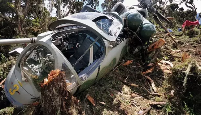 Kenya'da askeri helikopter düştü, Genelkurmay Başkanı dahil 10 kişi hayatını kaybetti