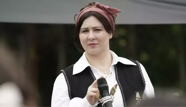 Komedyen Yasemin Sakallıoğlu, Bahar dizisine konuk oluyor