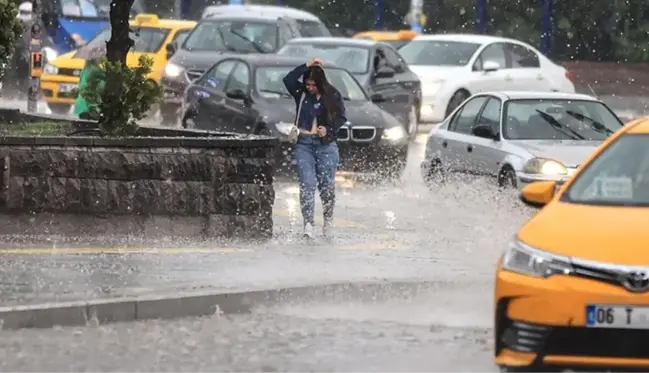 Meteoroloji'den 34 il için gök gürültülü sağanak uyarısı