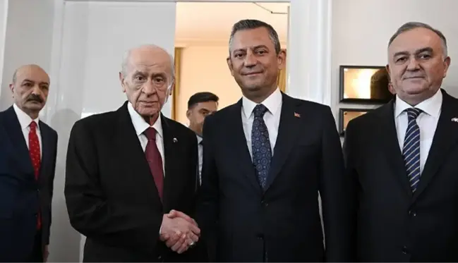 Özel ve Bahçeli görüşmesi bitti! Gözler yapılacak açıklamada