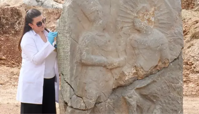 Askeri helikopterlerle taşınmıştı! Tokalaşma anıtı Perre Antik Kenti'nde sergilenecek