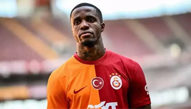 Galatasaraylı Zaha, kendisine gelen ırkçı mesajı ifşa etti