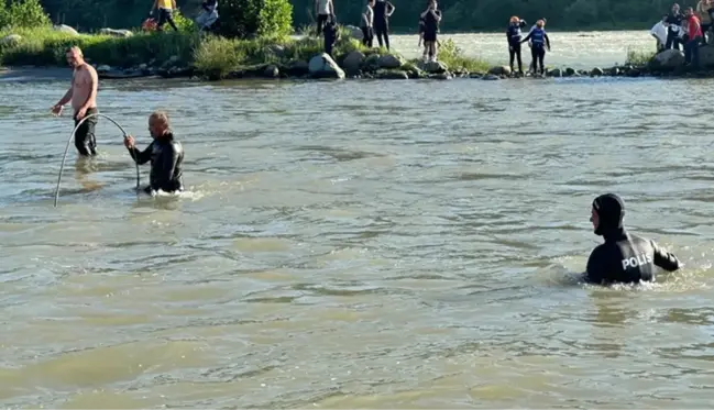 Rize'de Fırtına Deresi'ne giren Kur'an kursu öğrencileri akıntıya kapıldı: 2 ölü