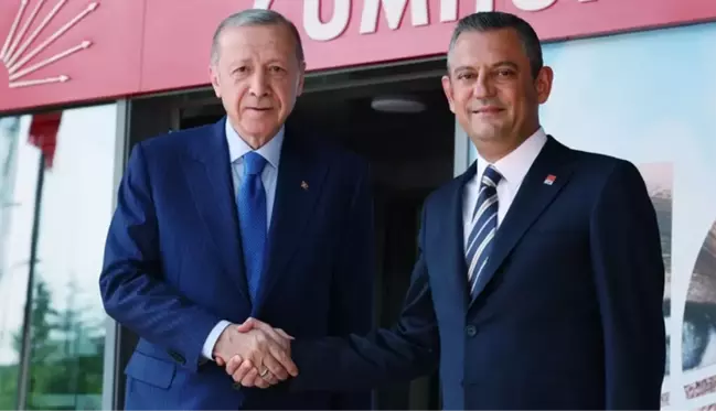 İşte Cumhurbaşkanı Erdoğan ve CHP lideri Özel'in birbirlerine verdiği hediyeler