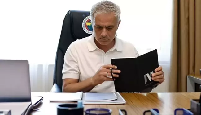 Mourinho biletlerini kesti! Fenerbahçe'de Miha Zajc ve Rade Krunic'e yol göründü