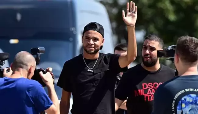 Fenerbahçe'nin yeni transferi Youssef En-Nesyri, İstanbul'a geldi! İşte ilk görüntüler