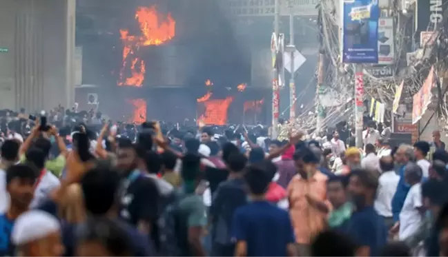 Bangladeş'te protestolarda hayatını kaybedenlerin sayısı 93'e yükseldi