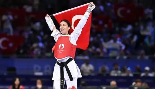 Milli tekvandocu Meryem Betül Çavdar, Paris 2024 Paralimpik Oyunları'nda bronz madalya kazandı