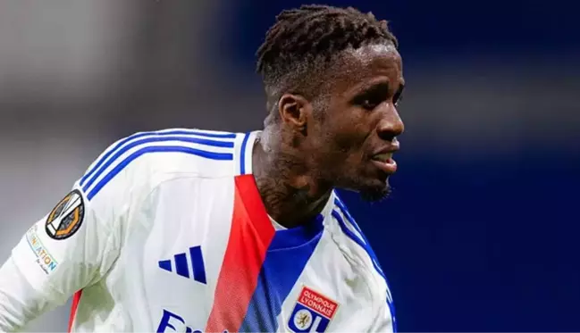 Lyon'da Wilfried Zaha krizi! 1 ayda istenmeyen adam oldu