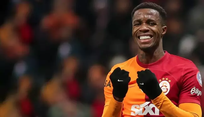 Galatasaray'dan kaçarak giden Zaha, yeni takımında kadro dışı kaldı