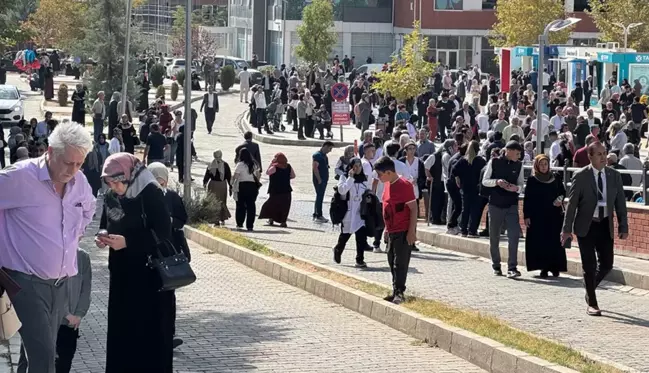 3 bölgemizi sallayan deprem! Şiddetli sarsıntı birçok ilde hissedildi