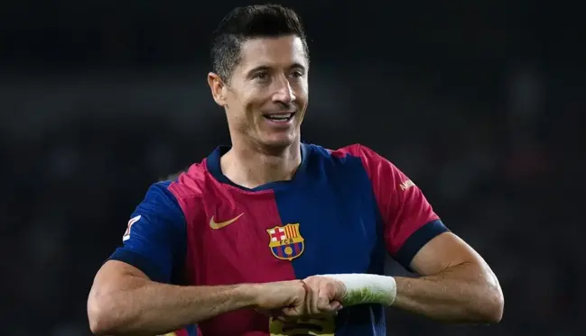 Barcelona Lewandowski'nin transferinde dolandırıldı