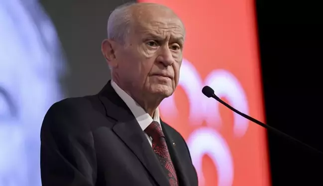 Bahçeli'den 29 Ekim mesajı: Terörü söküp atma hedefinden sapmadık, direnirlerse daha sert bir yöntem uygularız