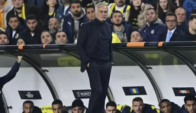 Kırmızı kart gören Jose Mourinho'nun cezası belli oldu