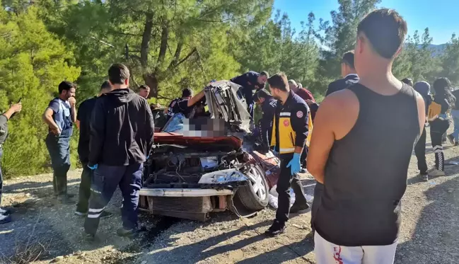 Burdur'da feci kaza: 2 ölü, 6 yaralı