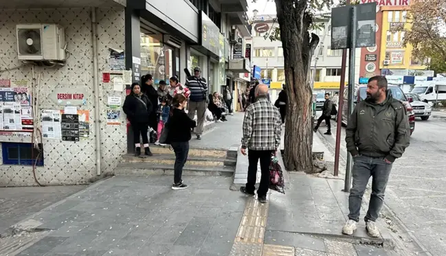 Elazığ'da 5 büyüklüğünde deprem! Sarsıntı çevre illerden de hissedildi