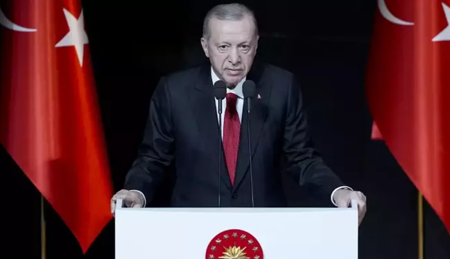 Erdoğan: Gazi'nin sağlığı 10 yıl daha ülkeyi yönetmeye el verseydi bambaşka bir Türkiye görecektik