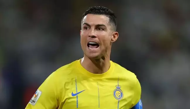 Binlerce tweet attılar: Ronaldo Fenerbahçe'ye mi geliyor?