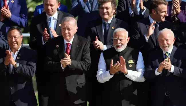 Cumhurbaşkanı Erdoğan G20 liderleriyle aile fotoğrafında