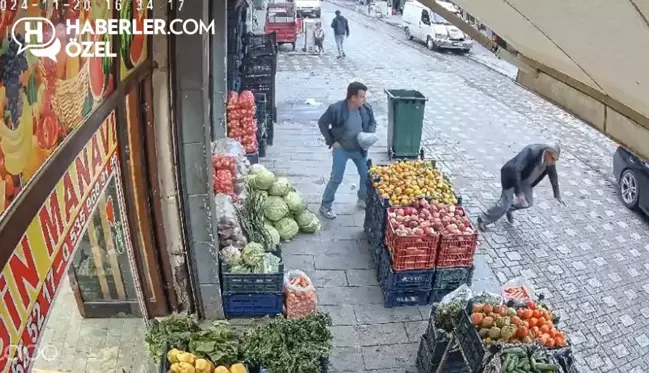 Yolda yürürken kalp krizi geçirip hayatını kaybetti