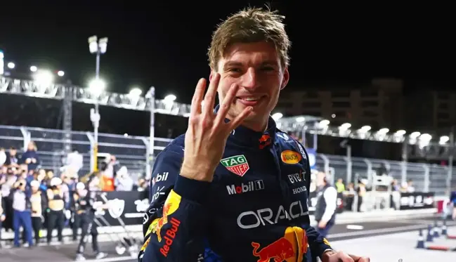 Max Verstappen, Formula 1'de üst üste 4. kez şampiyon oldu