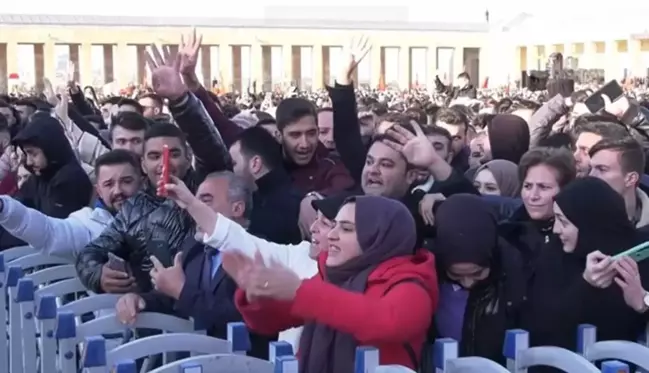 CHP'li vekil, Milli Savunma Bakanı Güler'e Anıtkabir'de atılan sloganları sordu