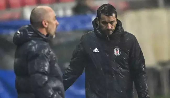 Van Bronckhorst'tan istifa sorusuna olay cevap