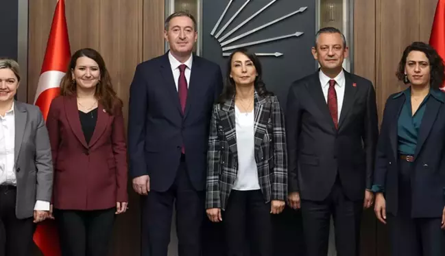 Özgür Özel ile görüşen eş başkan, 'Kürt meselesini CHP çözebilir' dedi