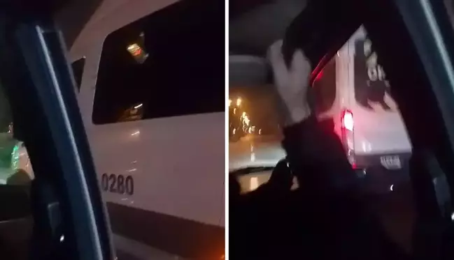 Kocaeli'nde üç servis aracı trafikte çocuklu aileye dehşeti yaşattı