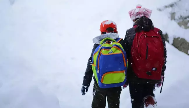 Artvin'de eğitime kar arası