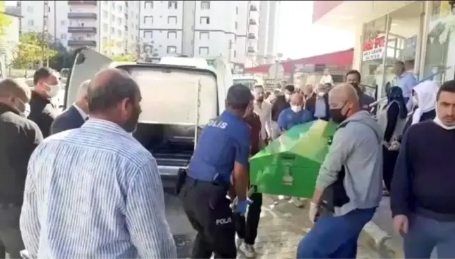 Son dakika: Kendisinden haber alınamayan yaşlı adam evinde ölü olarak bulundu