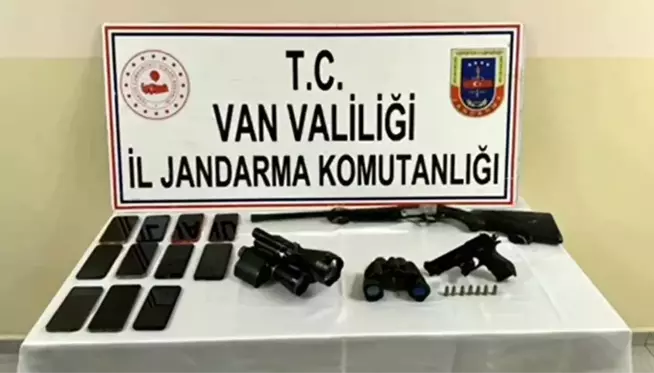 Van'da Jandarma Operasyonunda 52 Kilo Esrar Ele Geçirildi