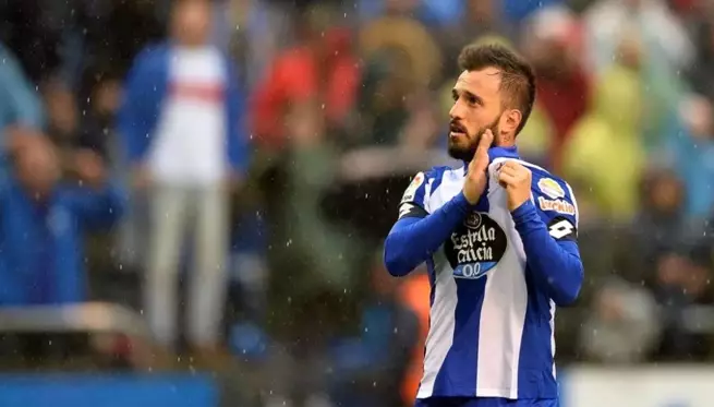 Deportivo, Emre Çolak'ı sezon sonuna kadar kadrosuna kattığını açıkladı