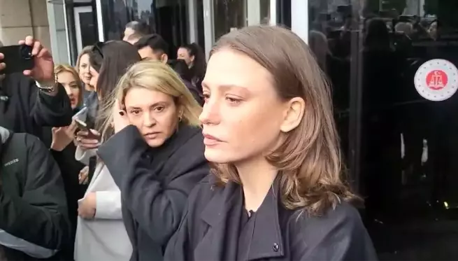 Serenay Sarıkaya, Ayşe Barım İddiaları Üzerine İfade Verdi