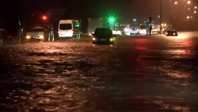 Mersin-Antalya D-400 karayolu sele teslim