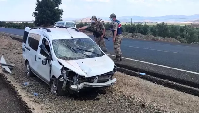 Gaziantep'te ticari araç takla attı, 1 ölü, 3 yaralı