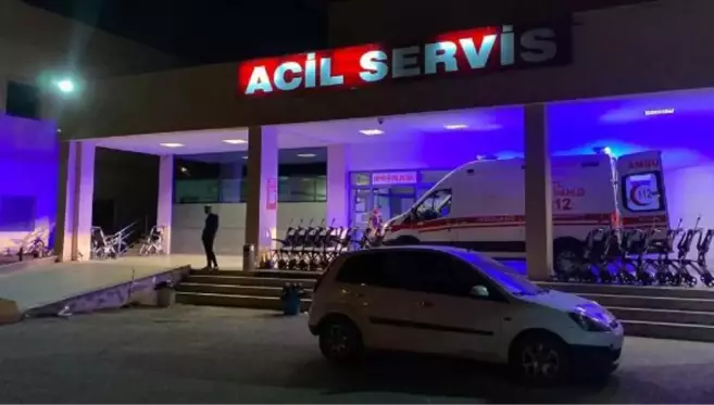 Iğdır'da filyasyon ekibi dönüş yolunda kaza yaptı 3 yaralı