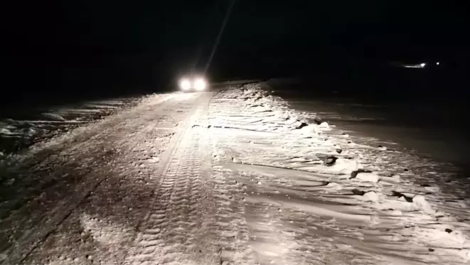 Kar ve tipi nedeniyle yolda mahsur kaldılar