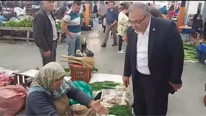 Aydınlı Çiftçi: Bizi Bu Duruma Getirenler Utansın. Ellerimin Haline Bakın; Görsün Bunu Cumhurbaşkanı, Görsün