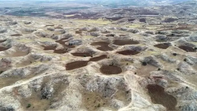 Sivas'ta Obruk ve Doline Dönüşen Alanlar Tarım Arazisine Dönüştürüldü