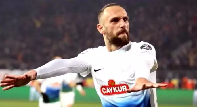 Vedat Muriç'in menajeri Haluk Canatar, Fenerbahçe kulüp binasına gitti