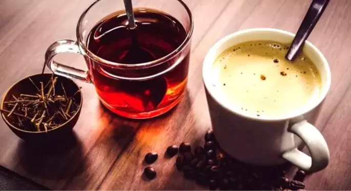 Fransız bilim insanlarına göre şekerli içilen çay ve kahve kanser yapıyor