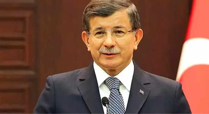 Davutoğlu iradesi dışında başbakanlıktan istifa ettiğini açıkladı