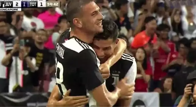 Ronaldo ve Merih Demiral'in gol sevinci