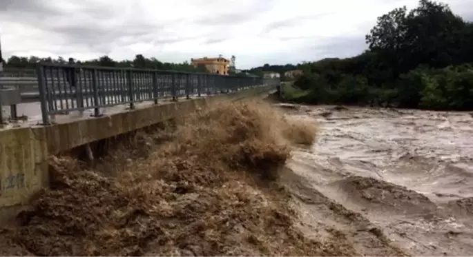 Samsun'daki selde 2 kişi hayatını kaybetti, en az 3 kişi kayıp