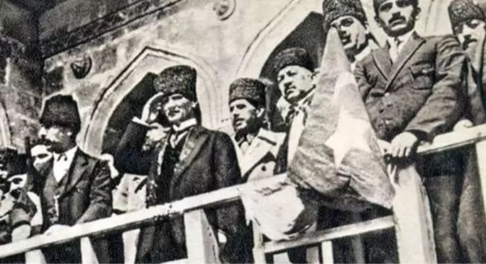 Tarihte bugün 9 Eylül: İzmir düşman işgalinden kurtarıldı