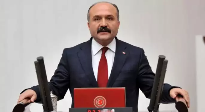 Babacan'ın yeni partisinin Karadeniz yapılanmasını MHP'den ihraç edilen Samsun Milletvekili Erhan Usta üstlendi