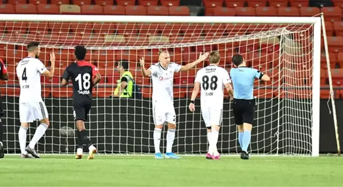 Beşiktaş Yöneticisi Ahmet Ürkmezgil: Hakemler çok deneyimsizdi bugün